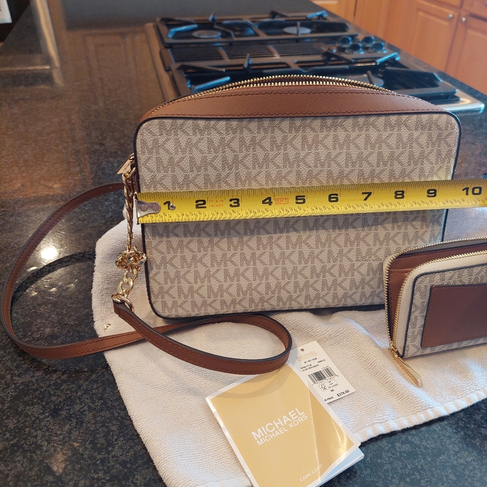 Michael Kors Crossbody Bag with Wallet Brown And Cream Bundle - Picture 9 of 10